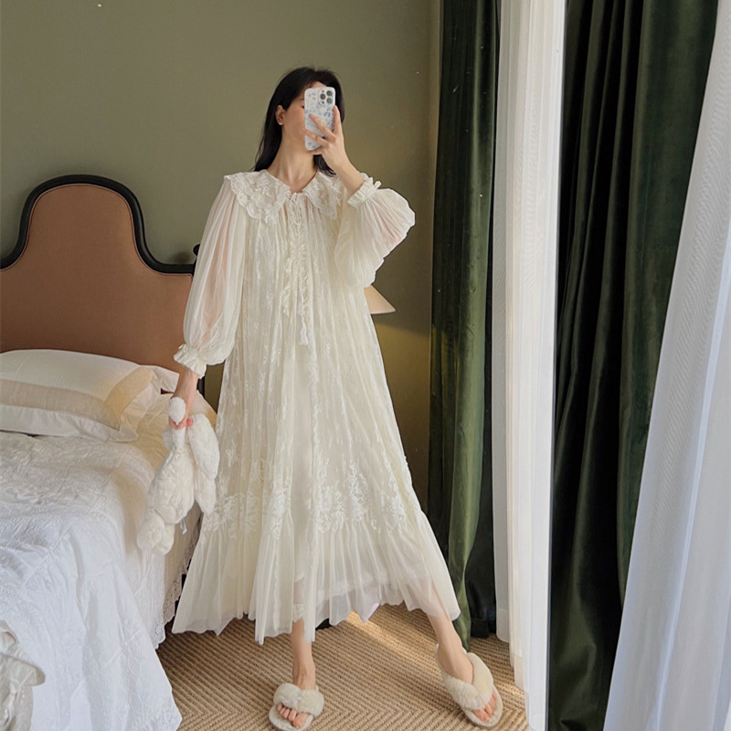Vintage Luxury White Lace 2Pcs - Badminton Victory ulasan dan harga